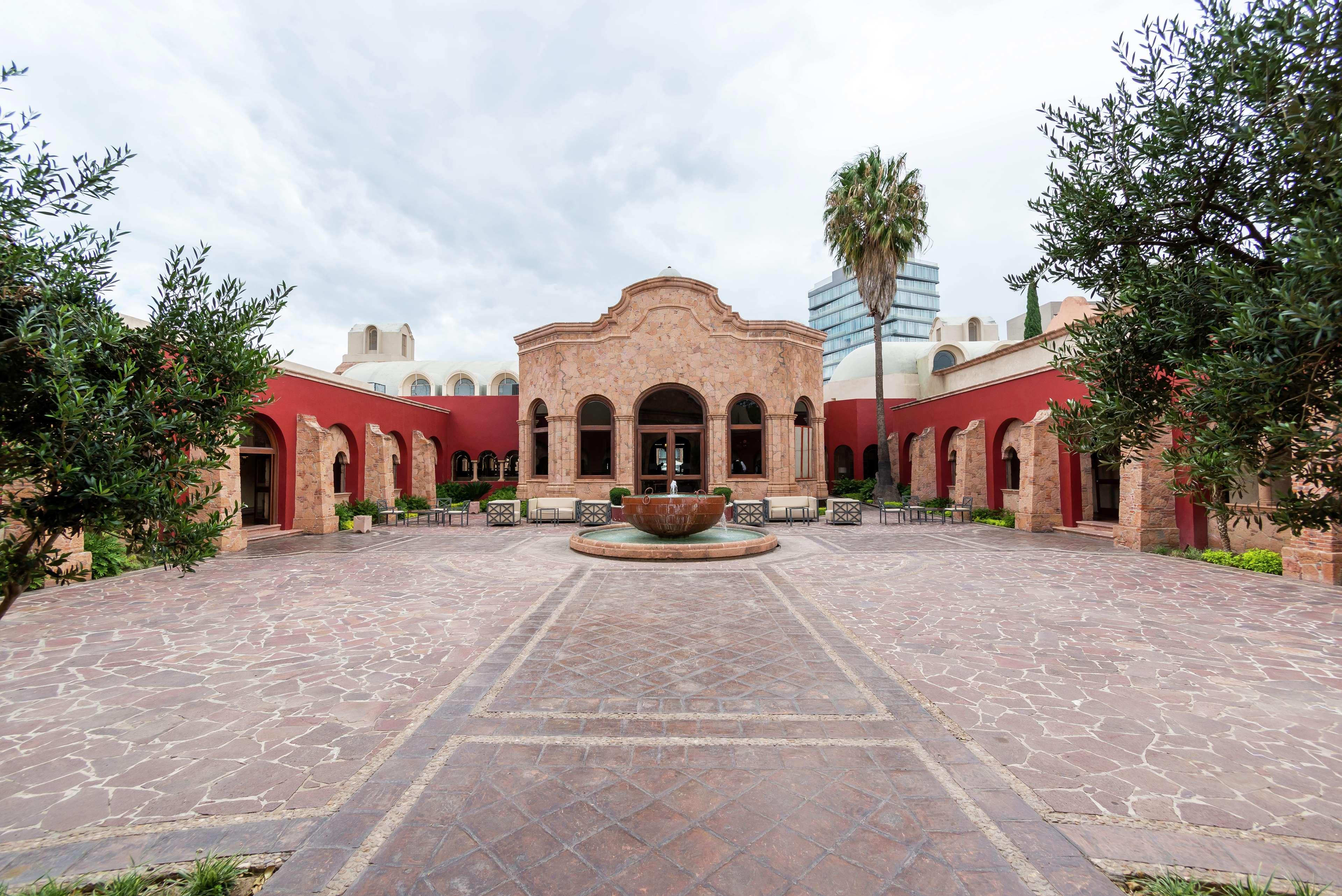 Hilton San Luis Potosi Hotel Exterior photo